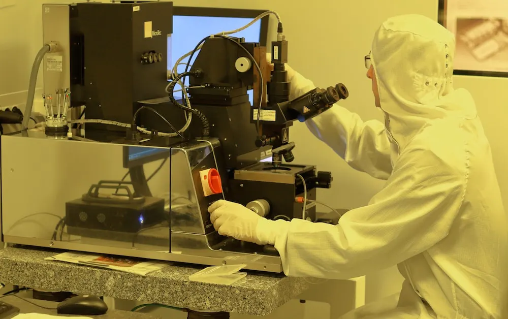Mi a nanotechnológia? Mi a nanotechnológia?